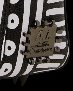 A.I.8 AFRICAN INTELLIGENCE - ORIGIN STORY SHARK HANDBAG
