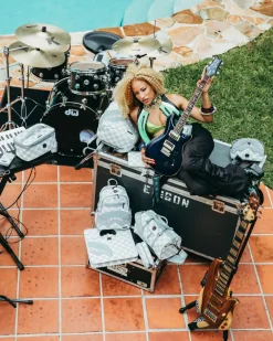 A.I.8 AFRICAN INTELLIGENCE BOOKED & BUSY MINI DUFFLE