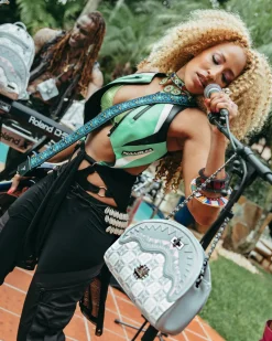 A.I.8 AFRICAN INTELLIGENCE BOOKED & BUSY SHARK HANDBAG