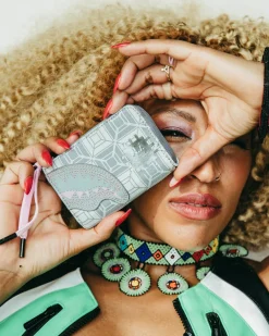 A.I.8 AFRICAN INTELLIGENCE BOOKED & BUSY WALLET