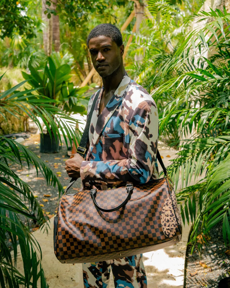 A.i.3 THE LEGACY DUFFLE