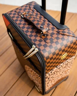 A.i.3 THE LEGACY JETSETTER CARRY-ON LUGGAGE