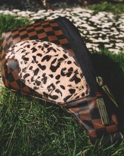 A.i.3 THE LEGACY SAVVY CROSSBODY