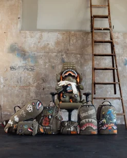 CALL OF DUTY SHARK TORPEDO DUFFLE