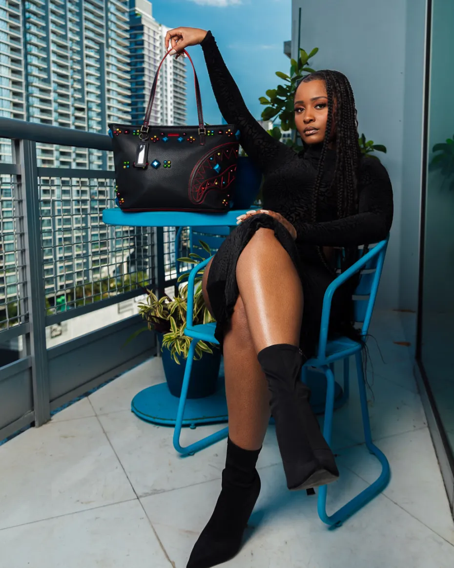 GEMSTONE OUTLAW TOTE