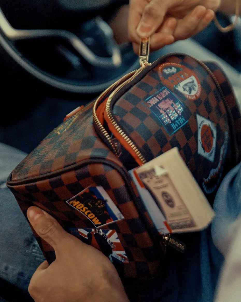 GLOBAL MOGUL TOILETRY BAG