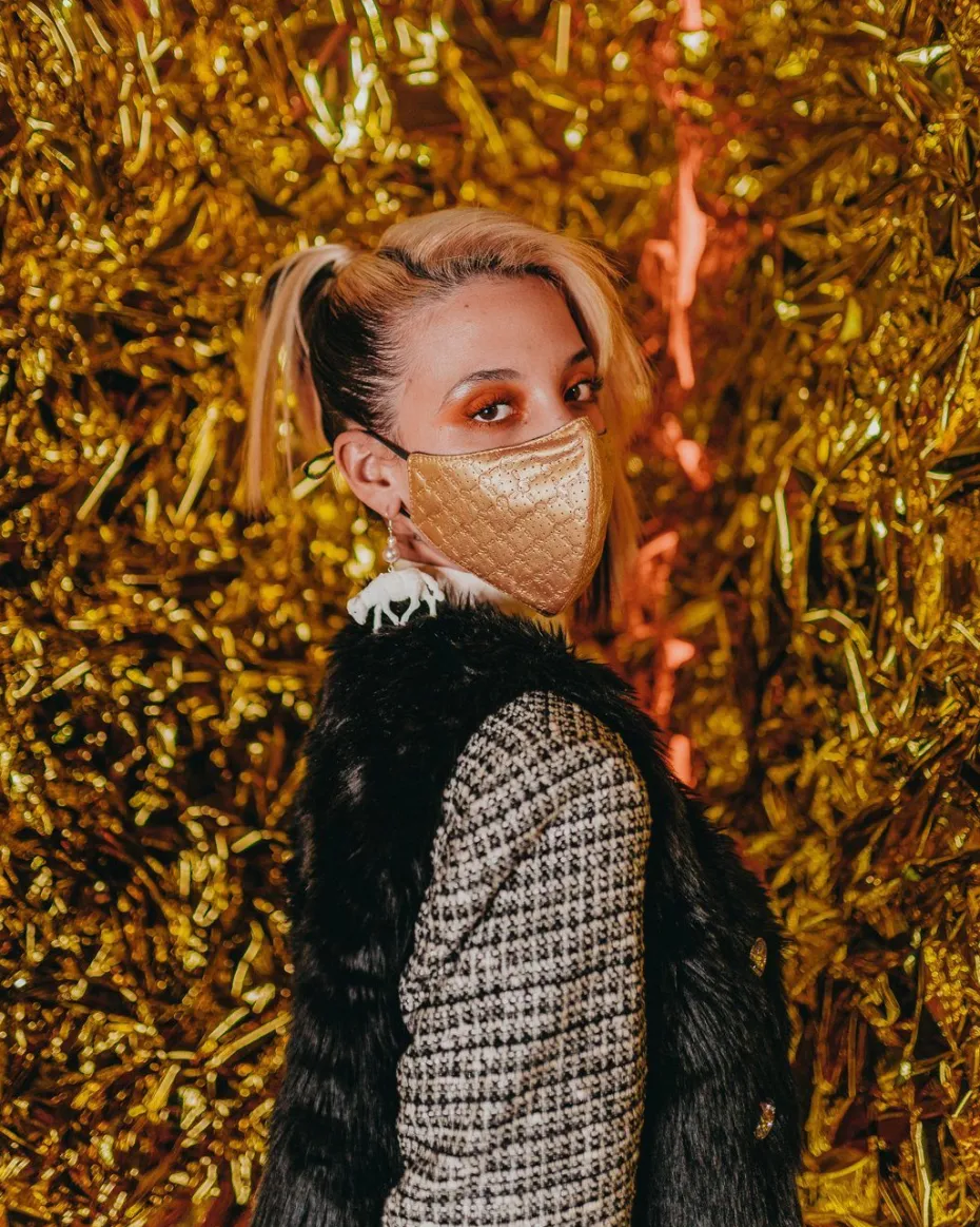 GOLD MONEY PATTERN VEGAN LEATHER FACE MASK