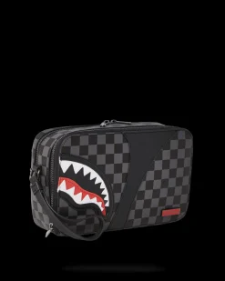 HENNY AIIR TO THE THRONE TOILETRY BAG