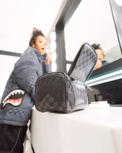 HENNY BLACK TOILETRY BAG