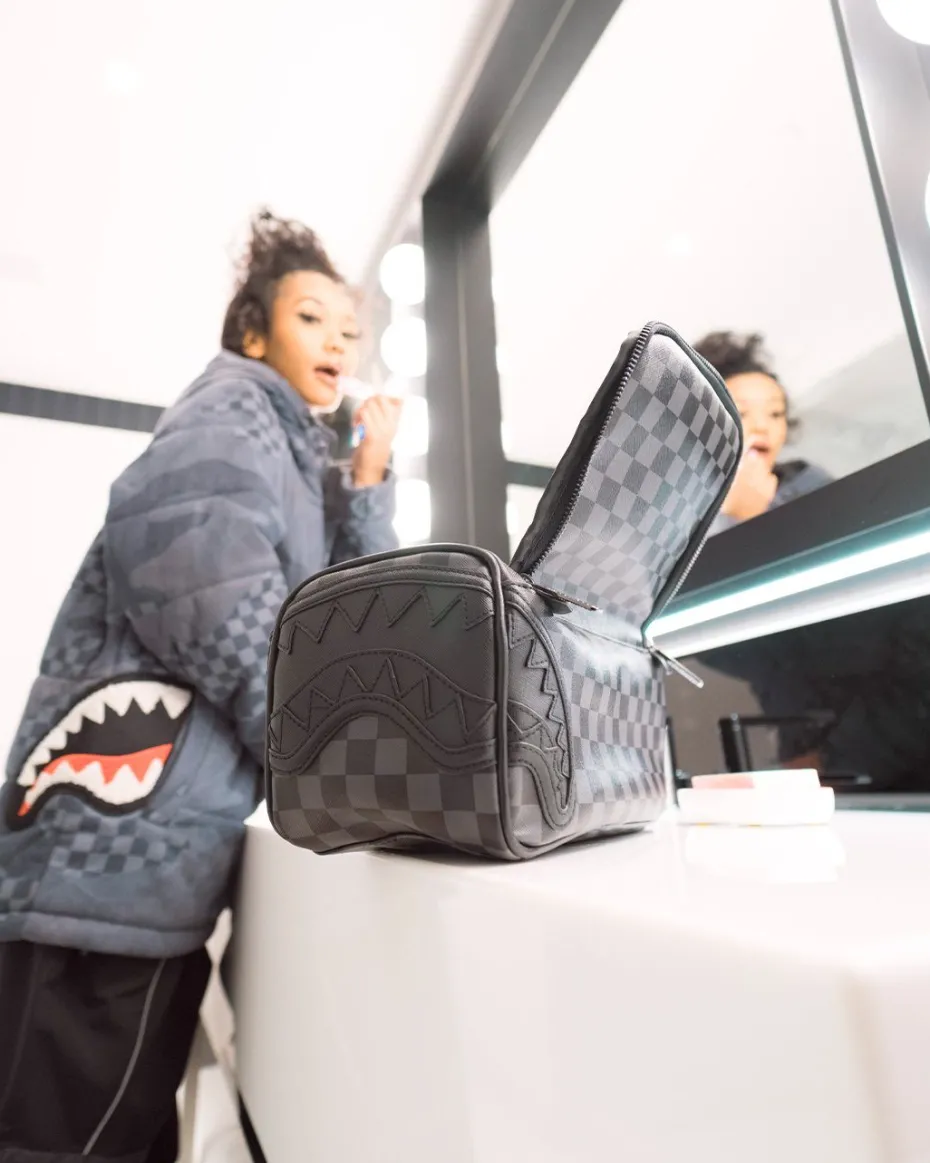 HENNY BLACK TOILETRY BAG