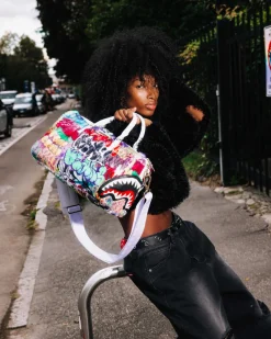 LE MONDE DES GRAFFITIS MINI DUFFLE