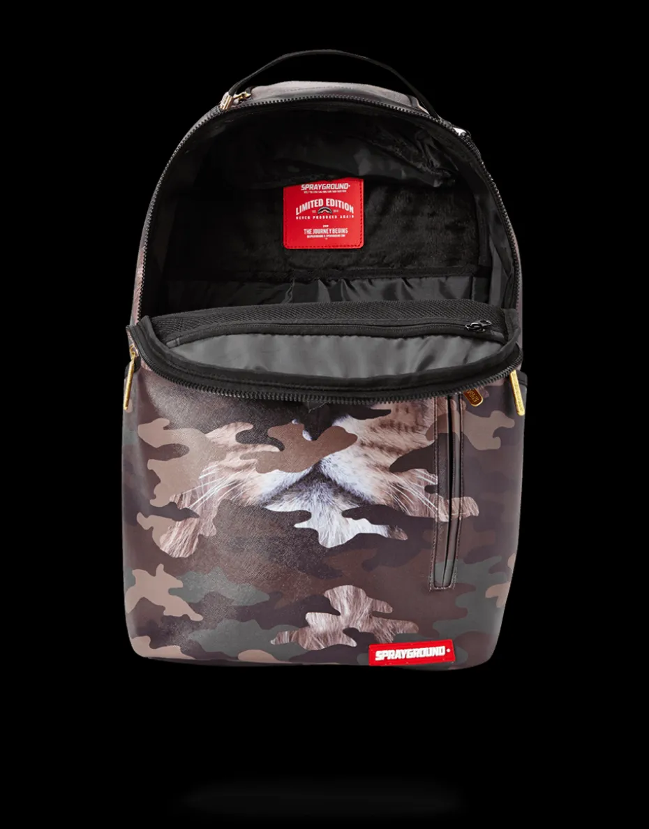 LION CAMO