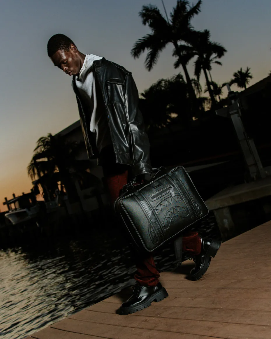 REALITY CHECK VINTAGE HANDHELD CARRY-ON CONVERTS TO BACKPACK