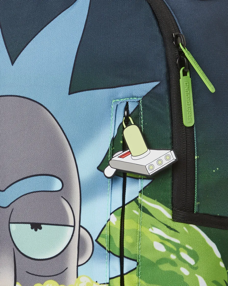 RICK AND MORTY PORTAL SHARK (DLXR)