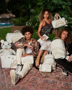 RIVIERA LE BLANC GOLD CHAIN SHARK CROSSOVER CLUTCH