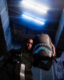 SHARK OPTICS - THE LIGHT SHOW BACKPACK
