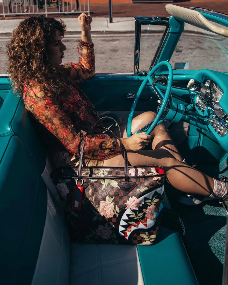 SHARKFLOWER TOTE