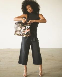 SHARKFLOWER TOTE