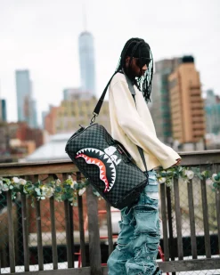 SNOOPY DAY OFF DUFFLE