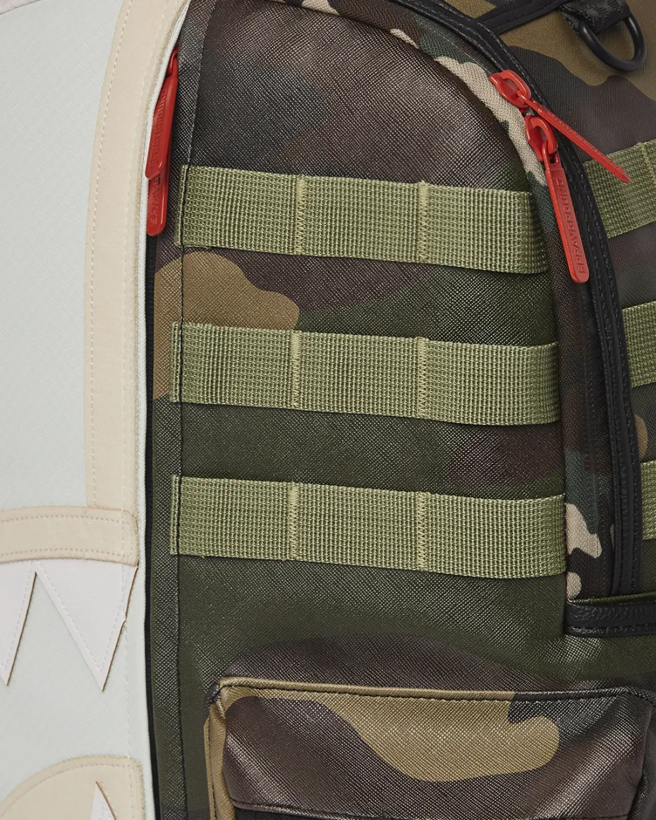 SPLIT WEIRD BACKPACK (DLXV)