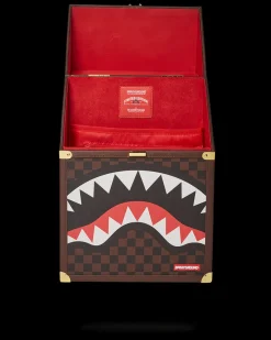 THE CHATURANGA SHARK 1900 BACKPACK