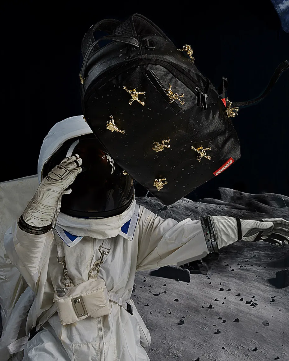 THE LOST IN SPACE BACKPACK (10 3D GOLD METAL ASTRONAUTS)