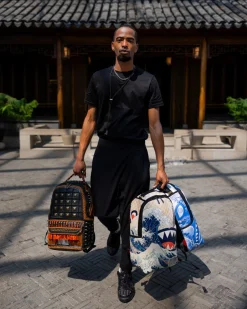 THE MET HOKUSAI GREAT WAVE BACKPACK