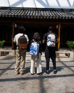 THE MET HOKUSAI GREAT WAVE BACKPACK