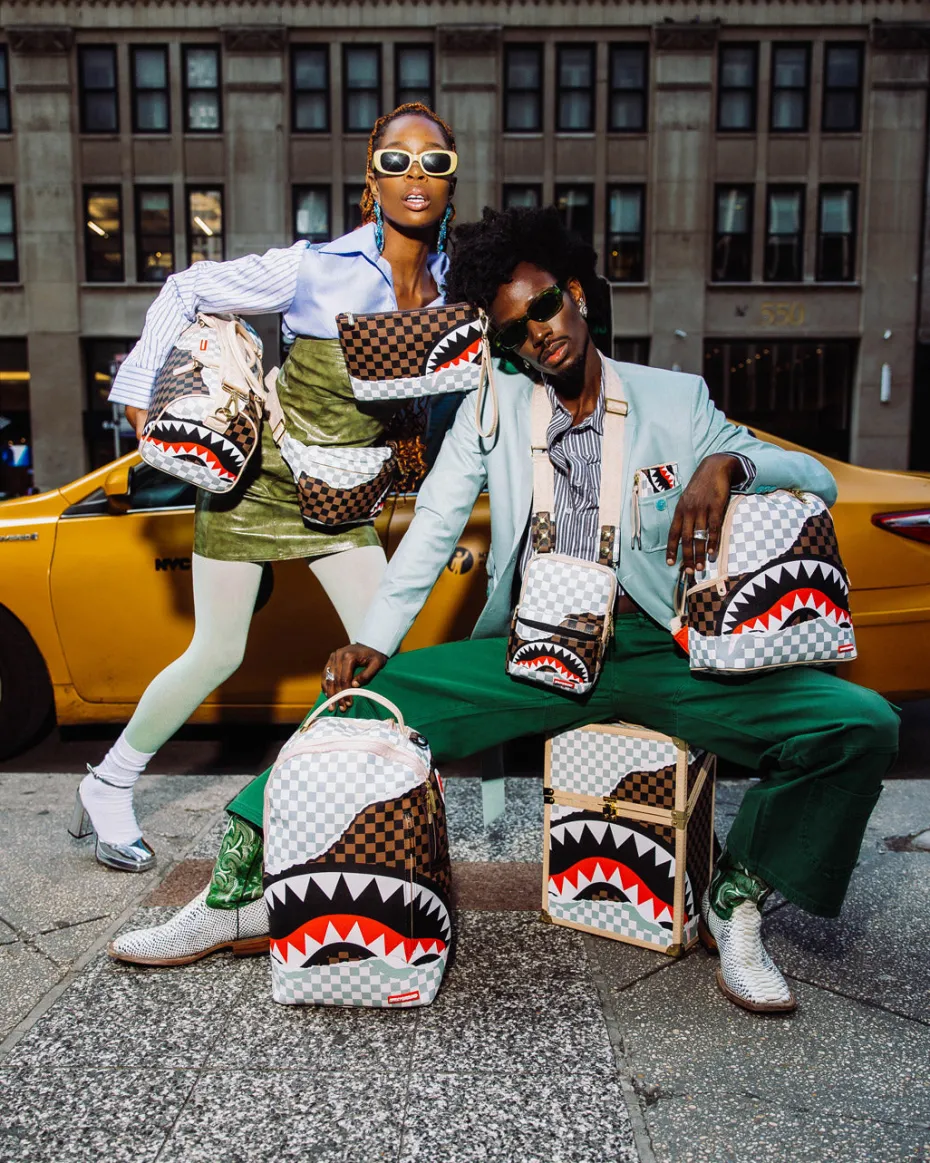 UNSTOPPABLE ENDEAVORS II CROSSOVER CLUTCH