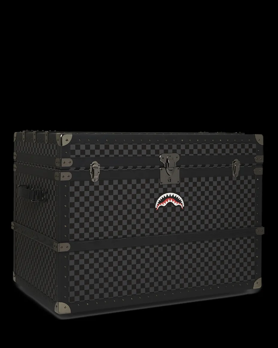 VANQUISH II WARDROBE TRUNK